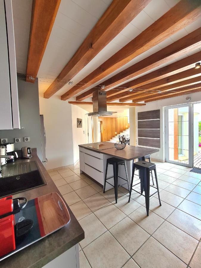 Holiday home Splendide La Tour Blanche 12min Du Puy Du Fou